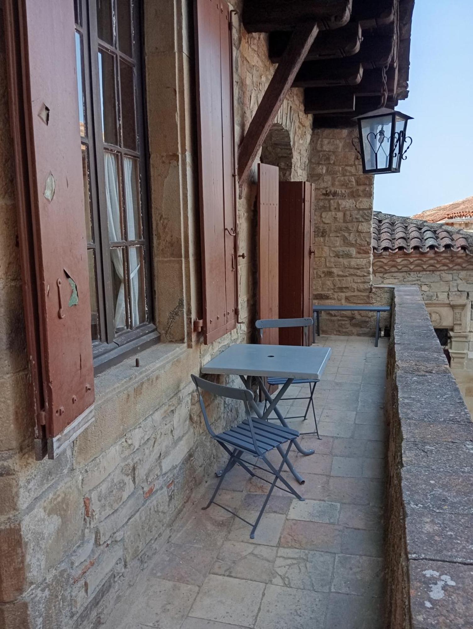 La Maison Du Tuadou Cordes Sur Ciel Luaran gambar